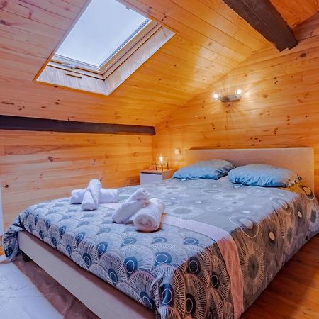 Le Chalet Saint-Pardoux-la-Rivière Kültér fotó